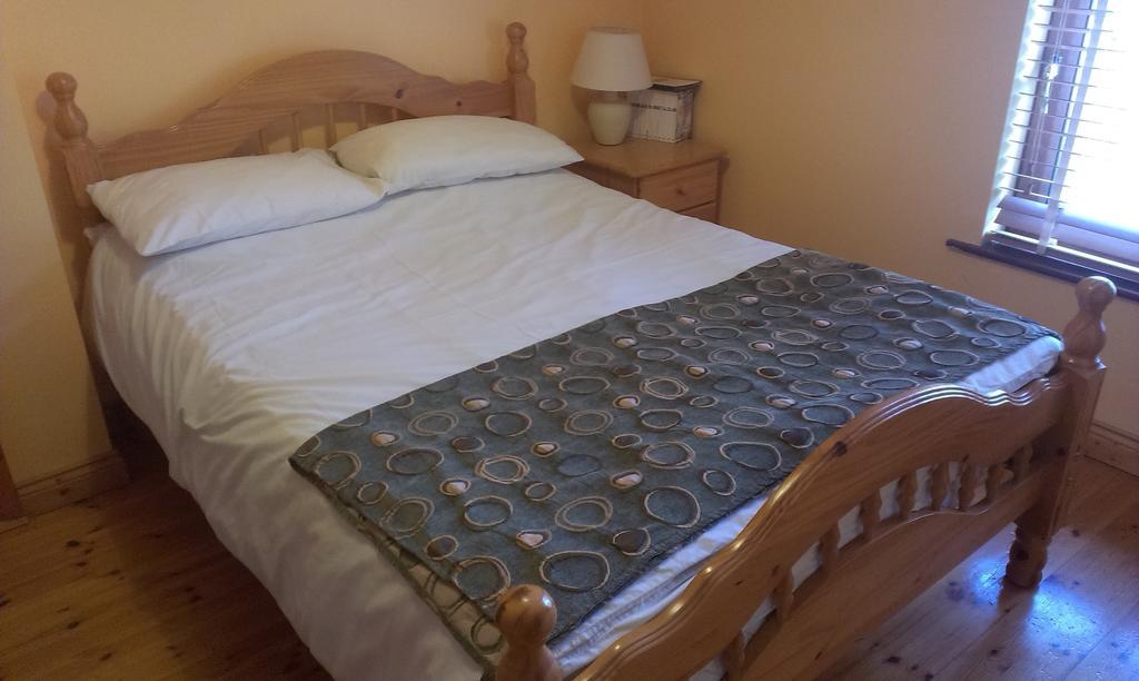 Ethan House B&B Росс-Карбери Номер фото